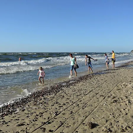 Ferienhaus In For 5 Persons Kołczewo