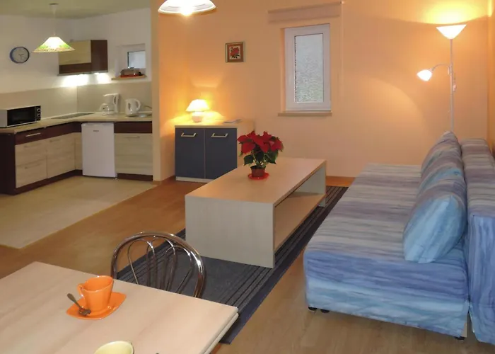 In For 5 Persons * كوتيفو